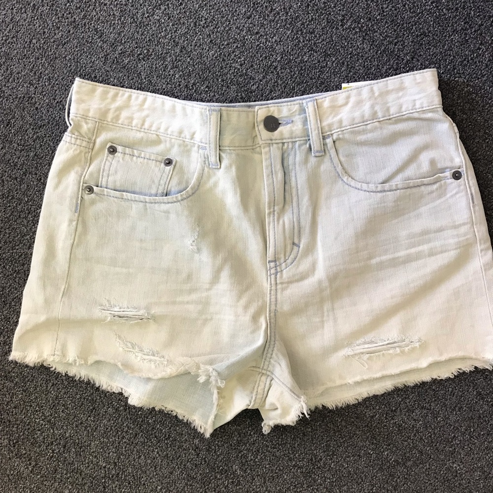 CLOSET CLOSING High Waist Jean Shorts Smokey Blue